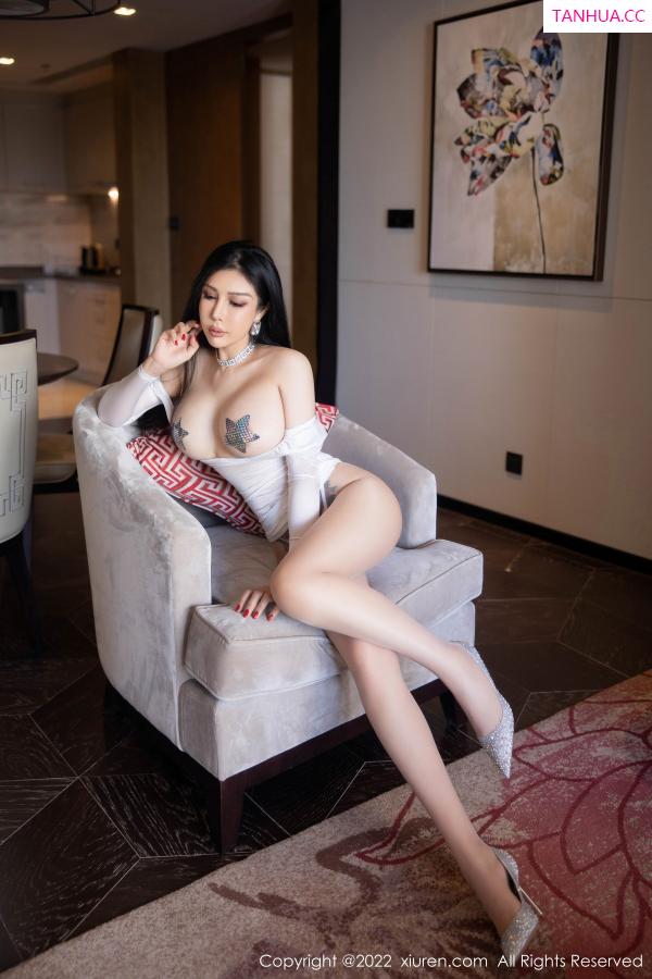 田冰冰  [XiuRen]高清写真图 2022.10.19 No.5726 田冰冰 丰腴美臀第46张图片